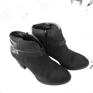 Adorable black booties with strap